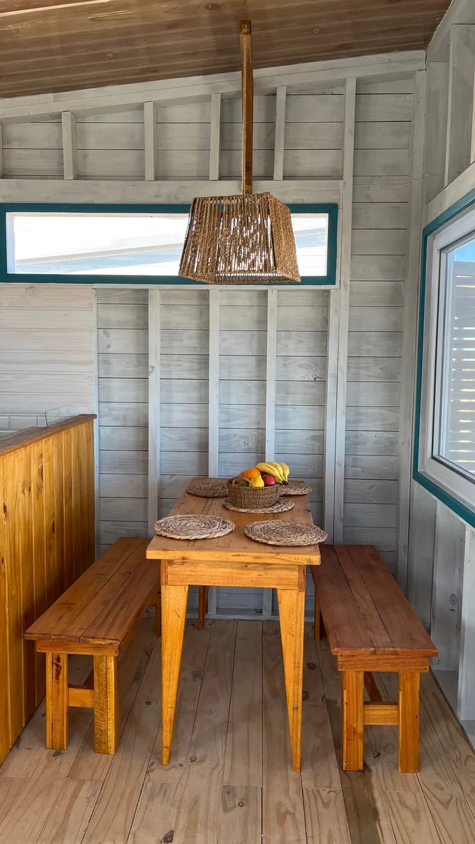Comedor de madera de una Ocean View